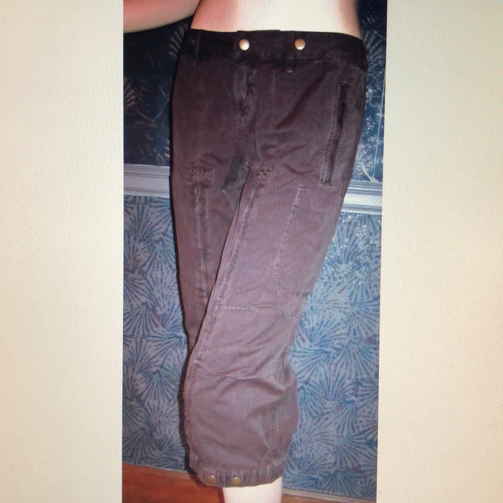 Victoria's Secret Brown Cropped Jeans 2 NEW!